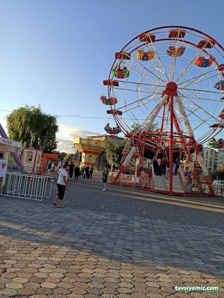 Yeni Lunapark Yeni Lunapark
